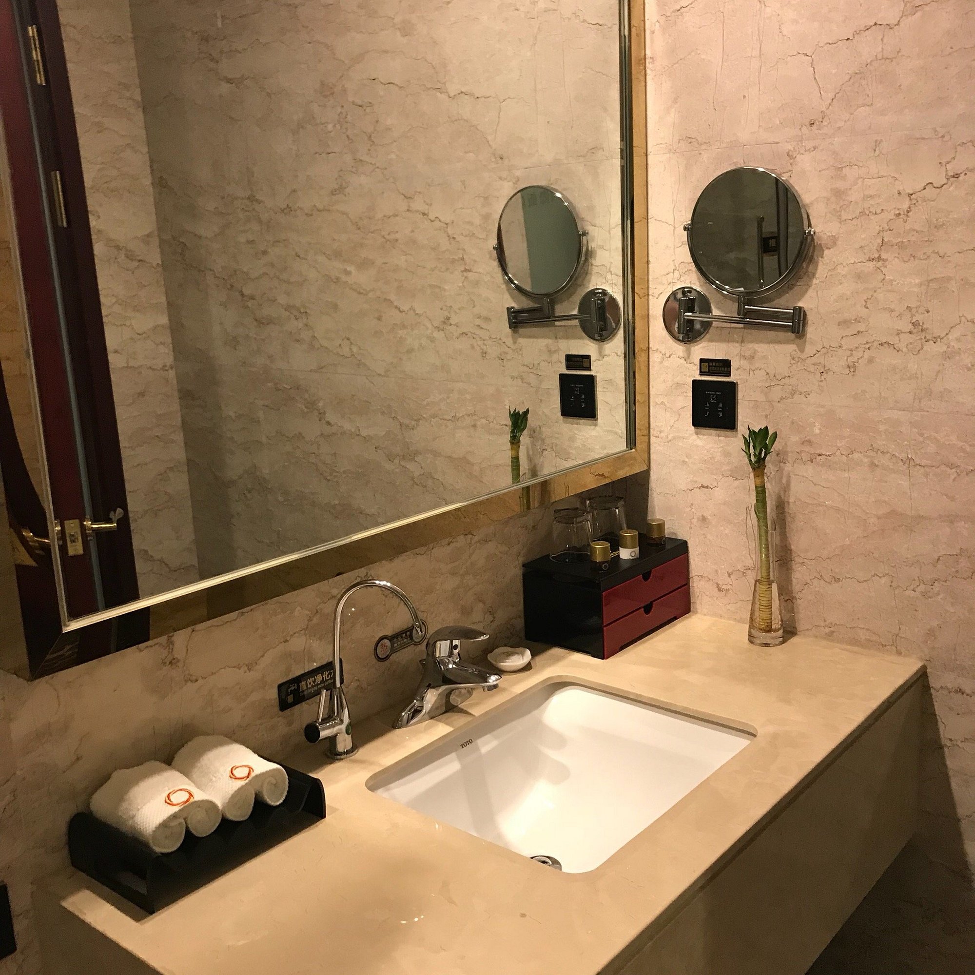 Right Image 2